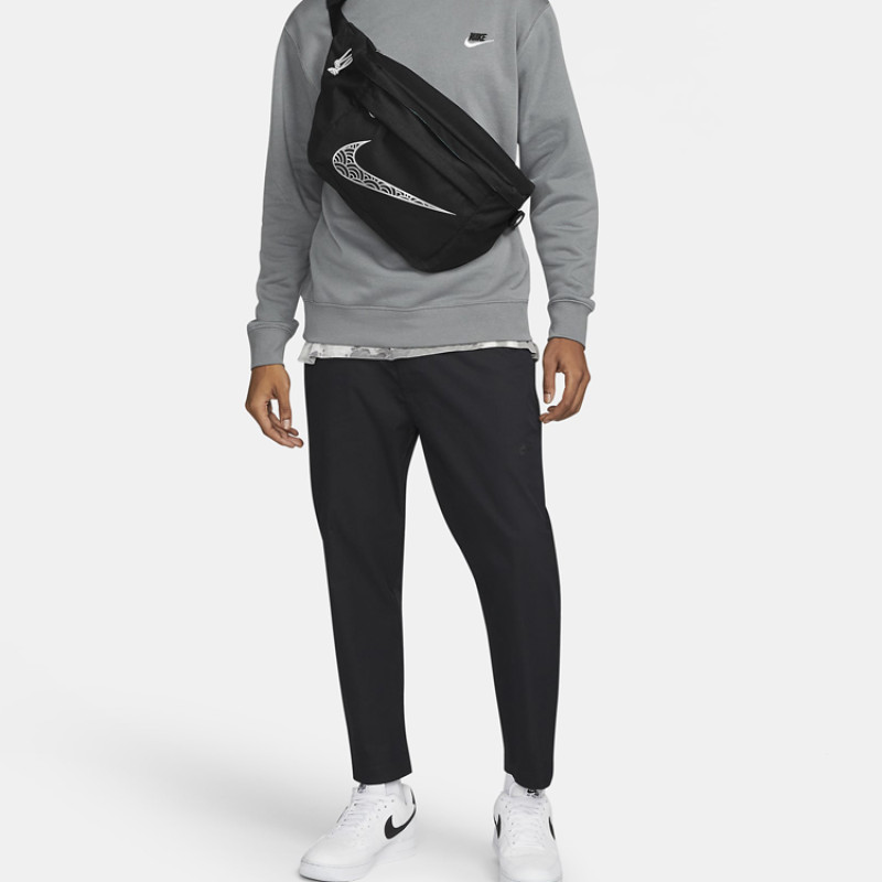Nike logo