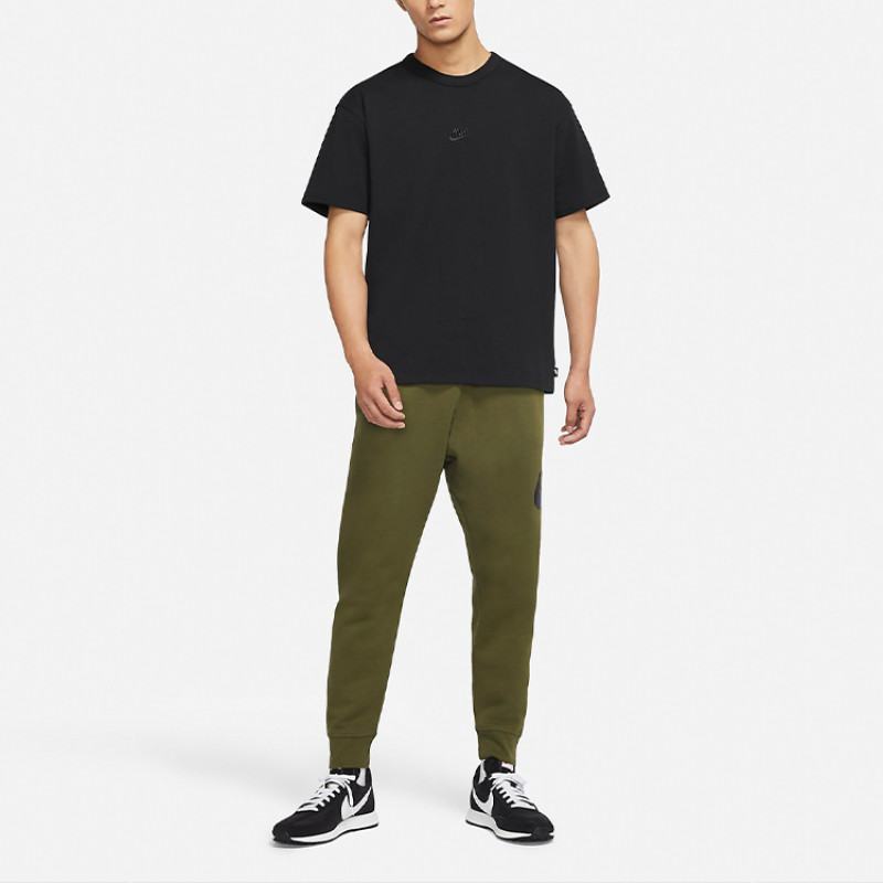 Nike Sportswear Premium Essentials LogoT