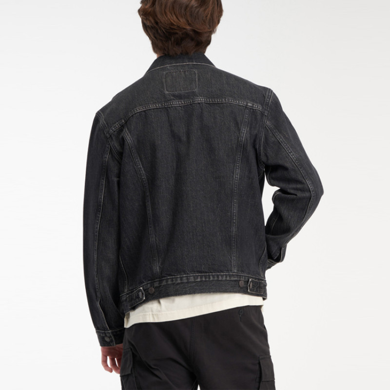 Levis