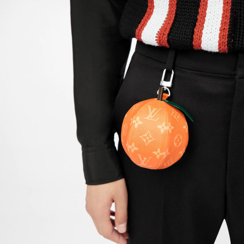 LOUIS VUITTON Orange pouch Monogram