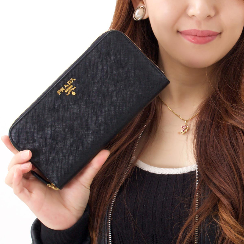 PRADA Saffiano