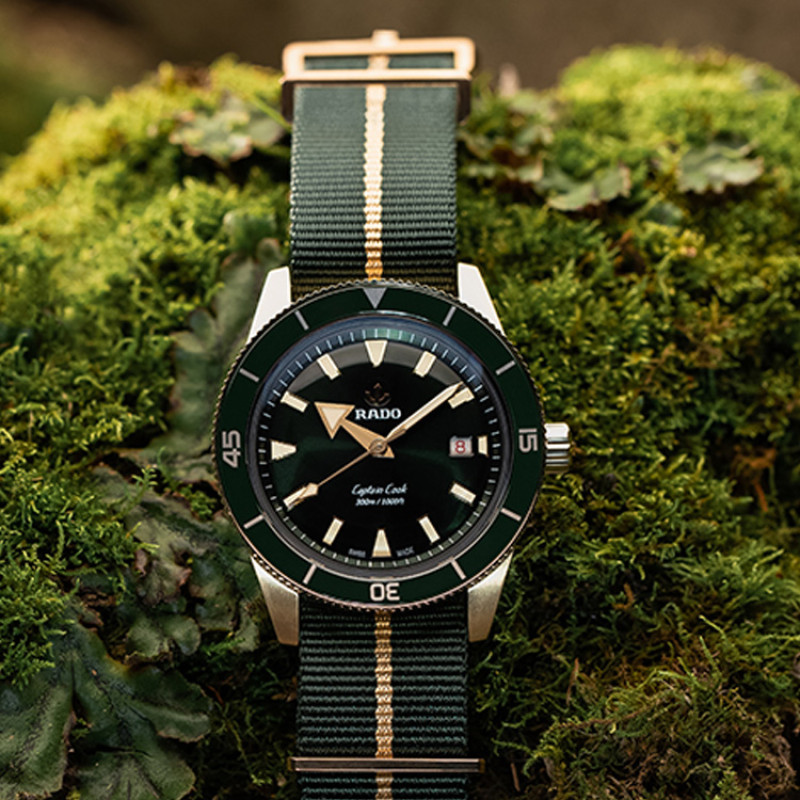 RADO 300 42mm R32504317