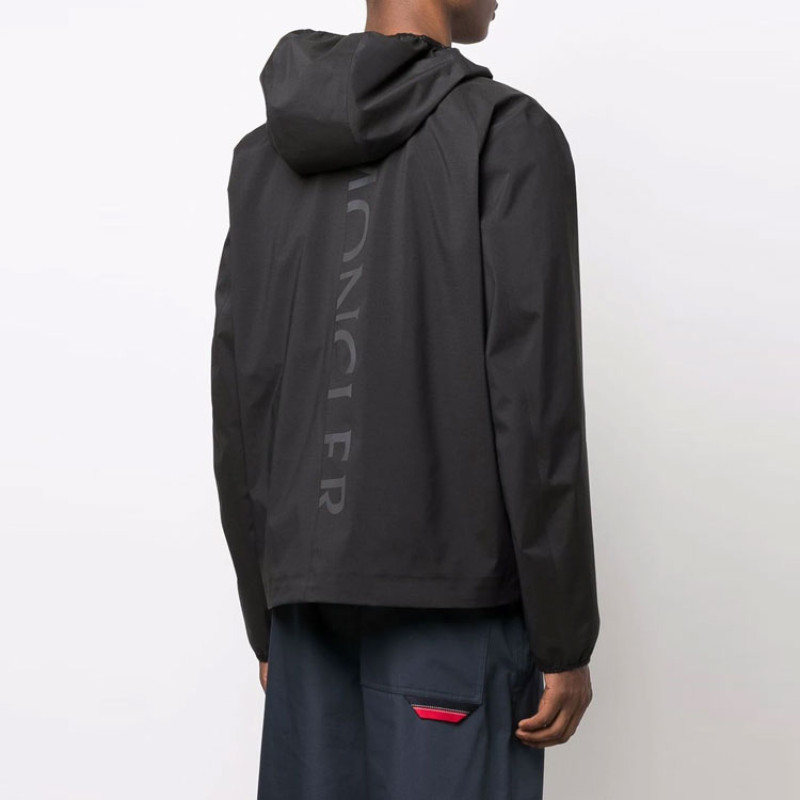 Moncler SS22