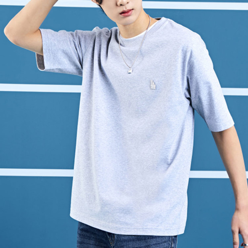 MLB T