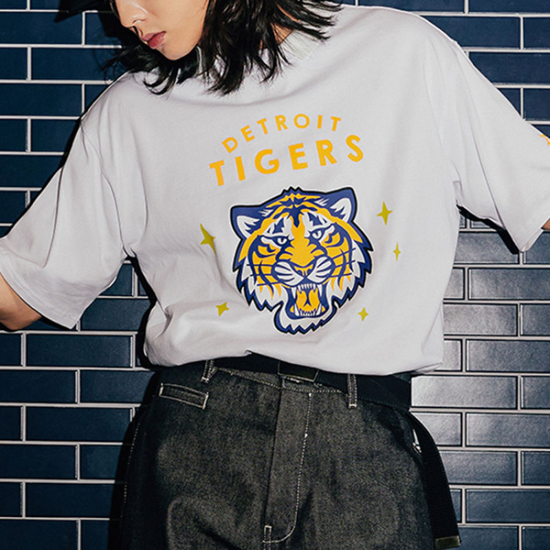 MLB T