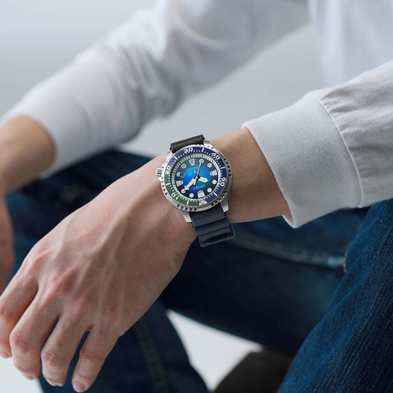 CITIZEN 200 BN0166-01L