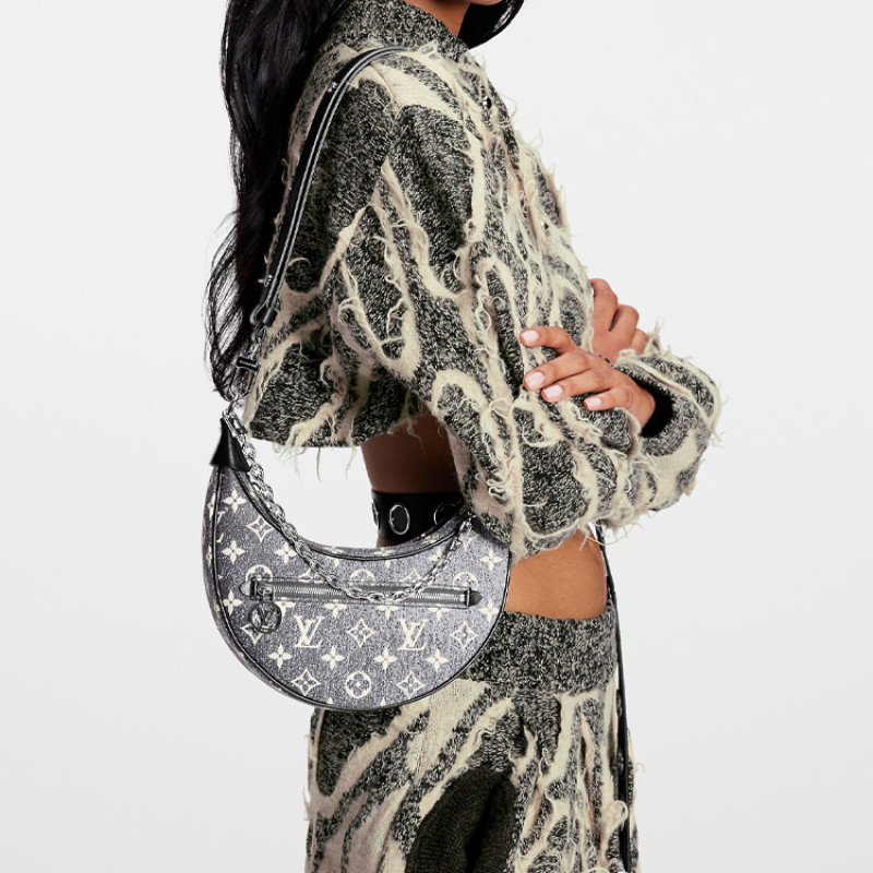 LOUIS VUITTON Loop PM