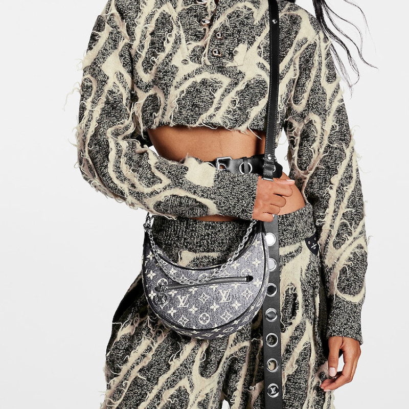 LOUIS VUITTON Loop PM