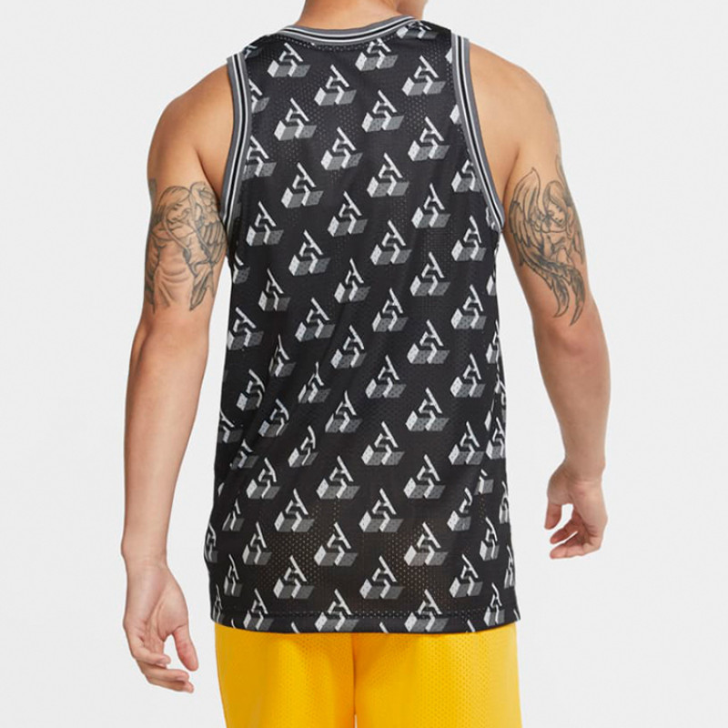 Nike Giannis