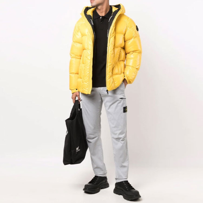 Moncler FW21 dougnaclogo