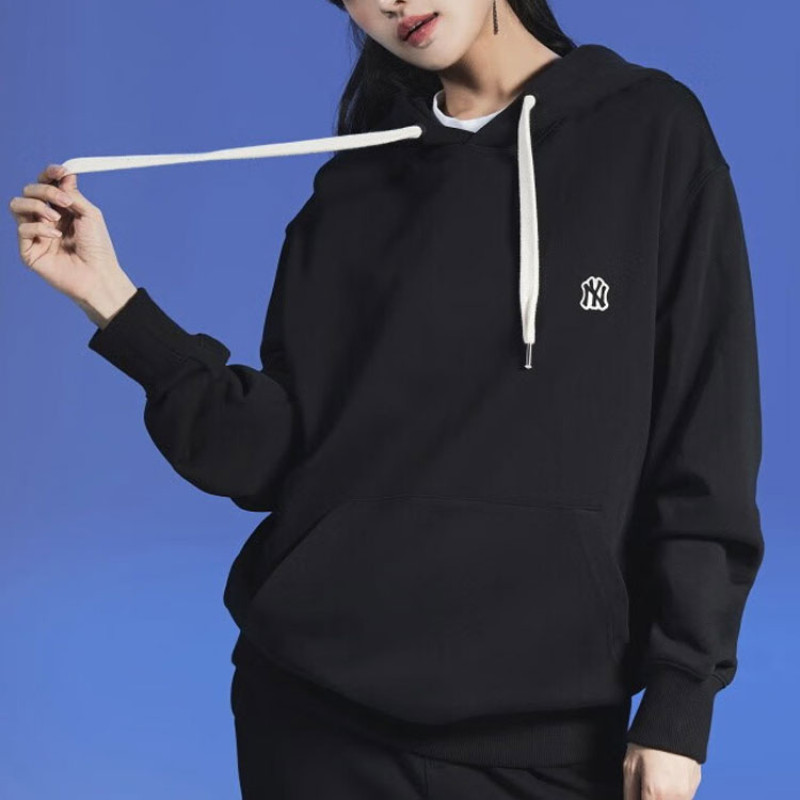 MLB FW22 Logo