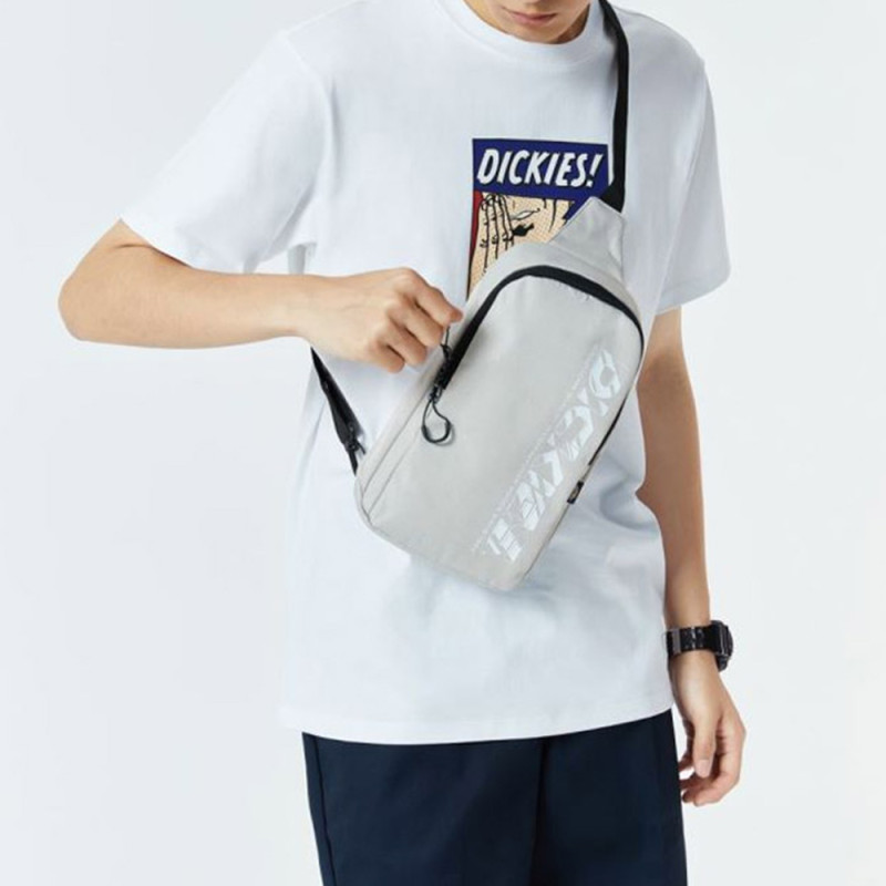 Dickies 22Logo