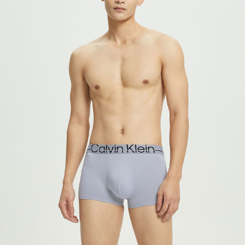 CKCalvin Klein SS22 4D 1