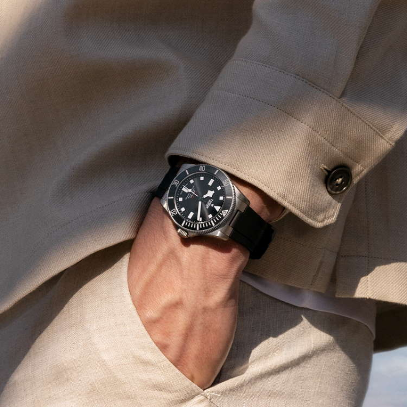 TUDOR 200 39mm M25407N-0001