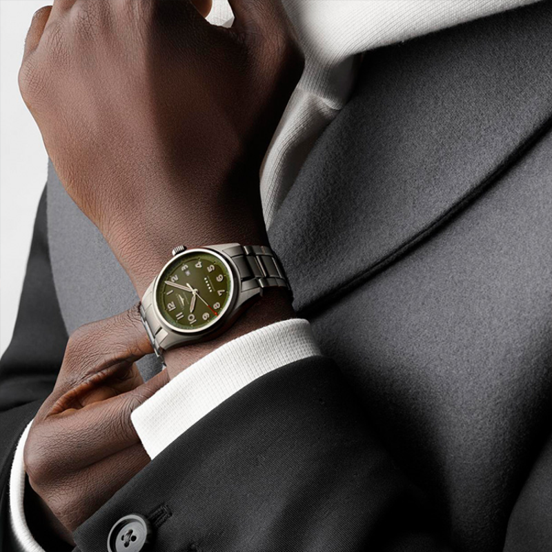 LONGINES 42mm L3.811.4.03.6
