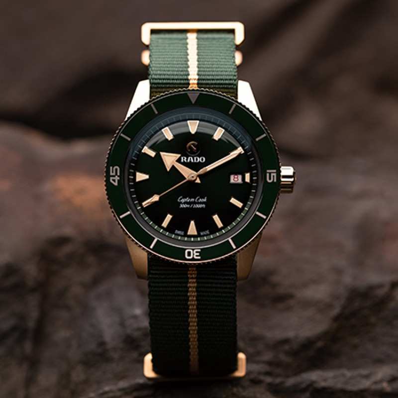 RADO 300 42mm R32504317