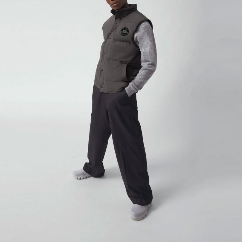 Canada Goose Garson Logo