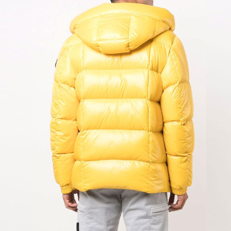 Moncler FW21 dougnaclogo