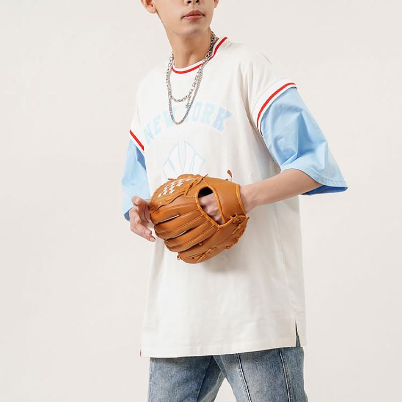 MLB T