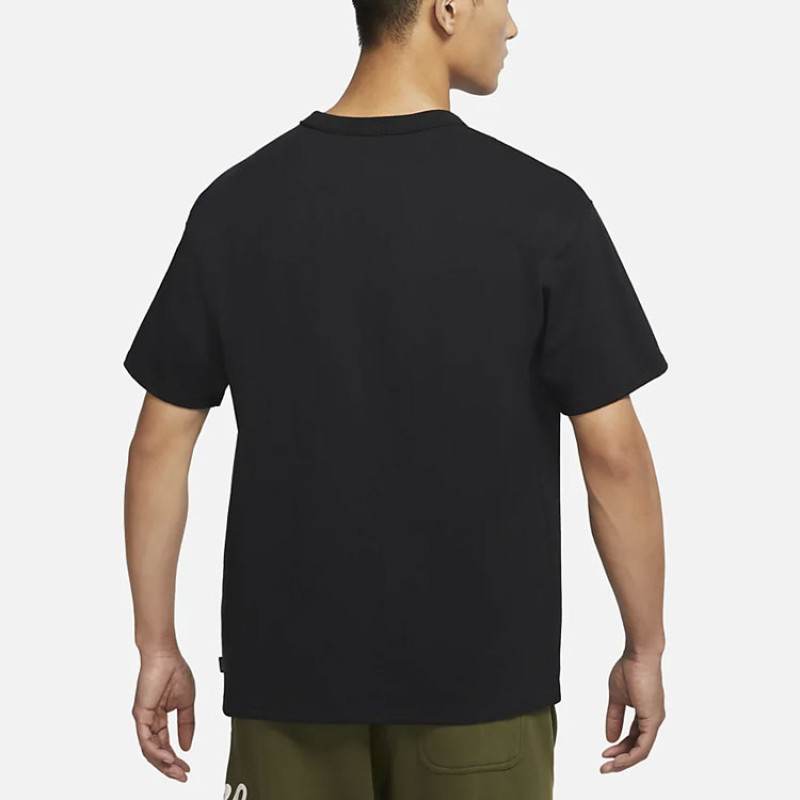 Nike Sportswear Premium Essentials LogoT