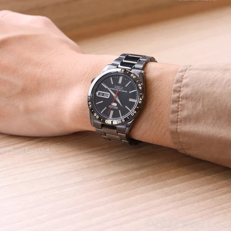 SEIKO seiko5 50 37mm SNKE03K1