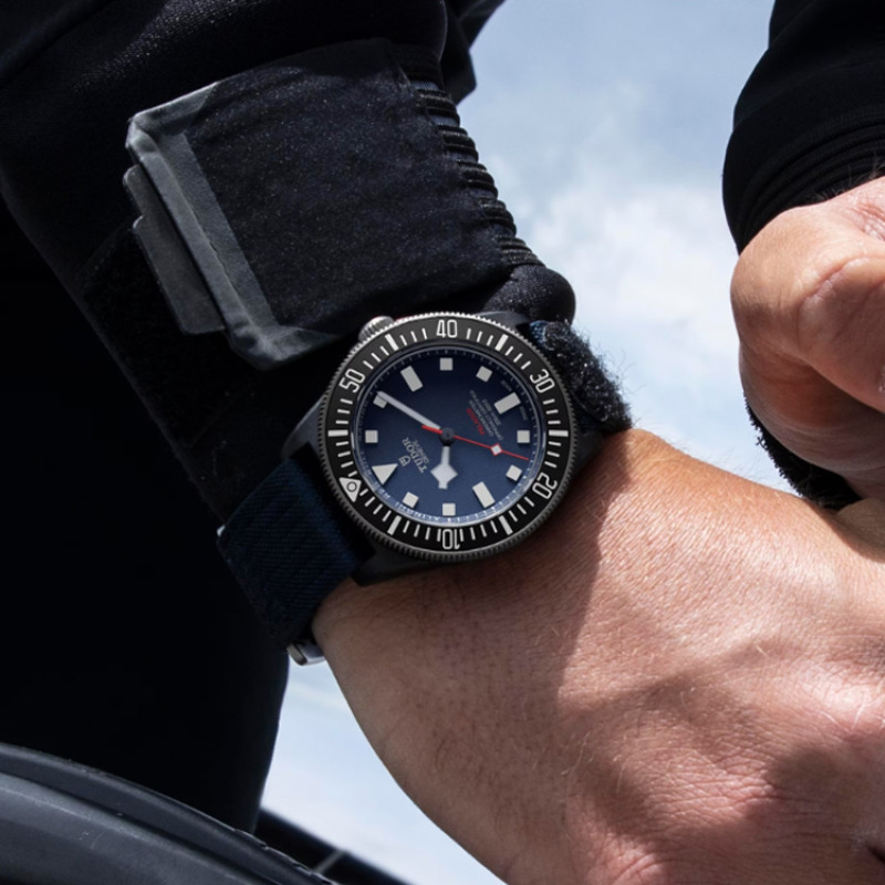 TUDOR 200 M25707KN-0001