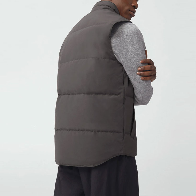 Canada Goose Garson Logo