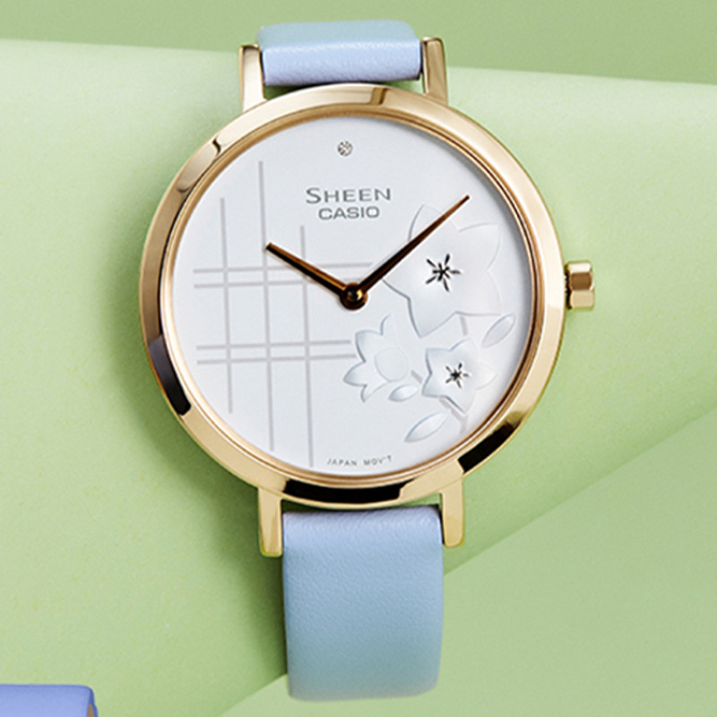 CASIO SHEEN SHE-C140GL-2AUPFH-person