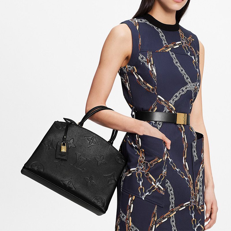 LOUIS VUITTON GRAND PALAIS logo