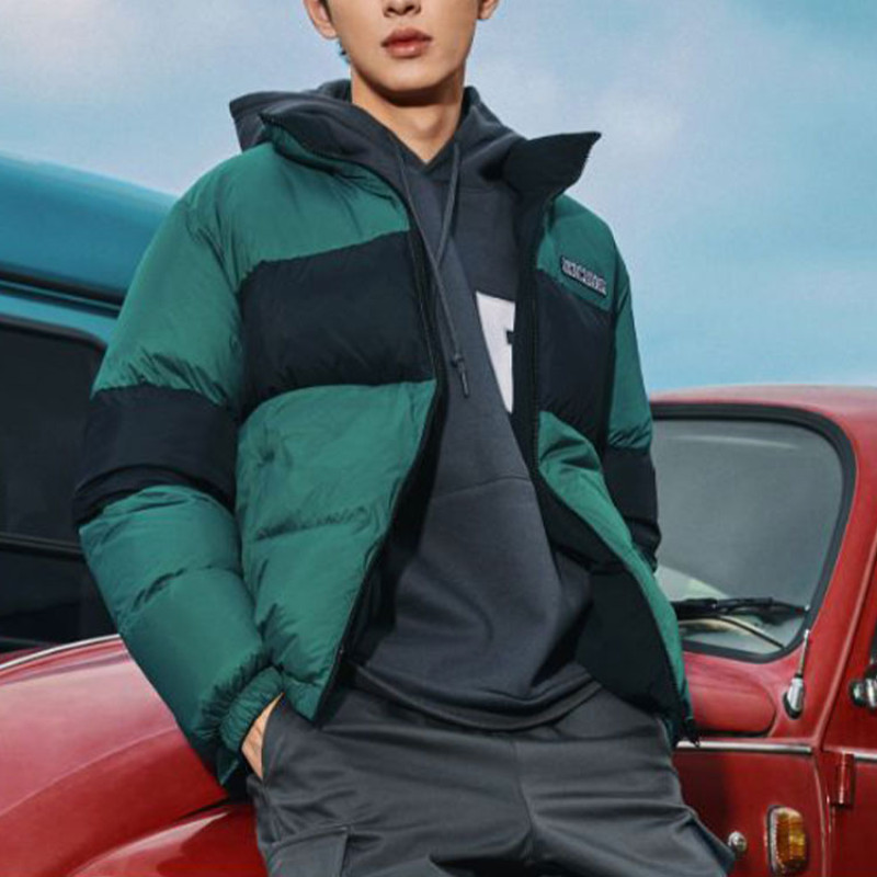Skechers