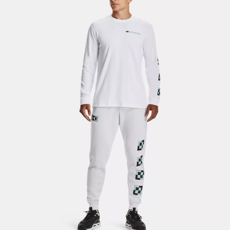 Under Armour T