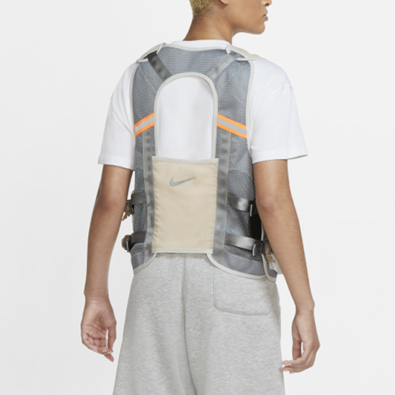 Nike ISPA