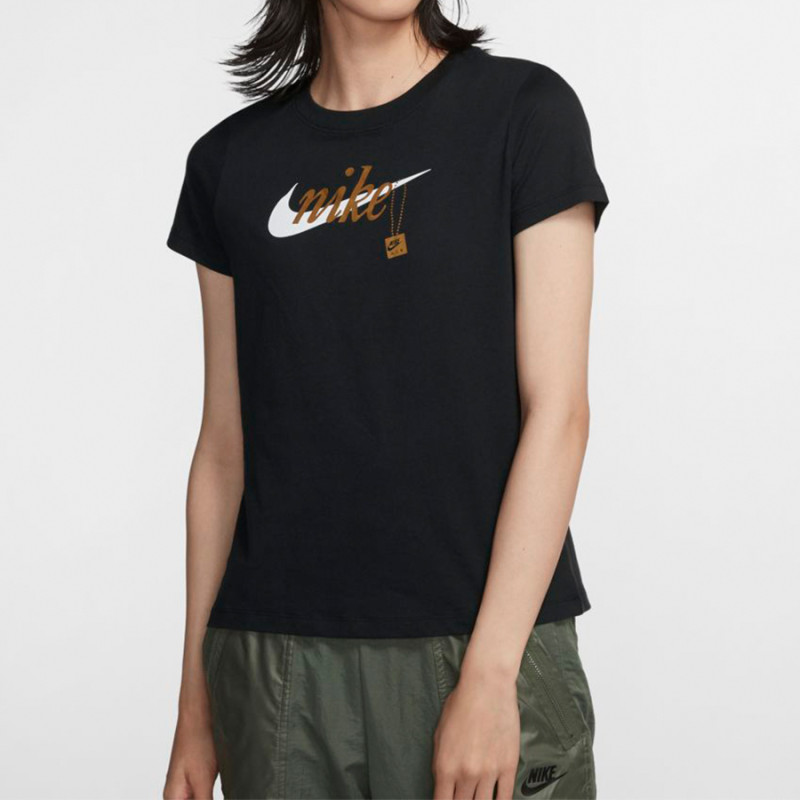 Nike Sportswear T