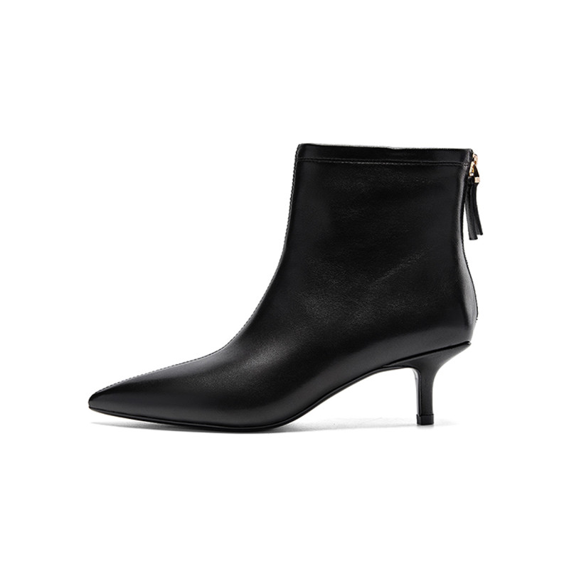 NINE WEST