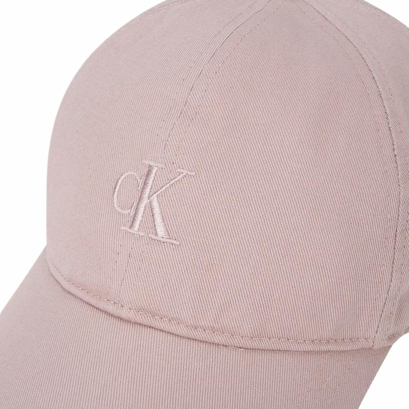 CALVIN KLEIN