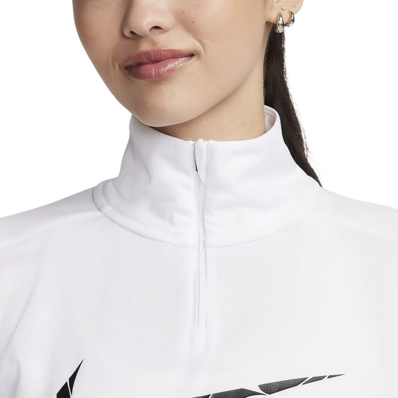 Nike Swoosh logoT