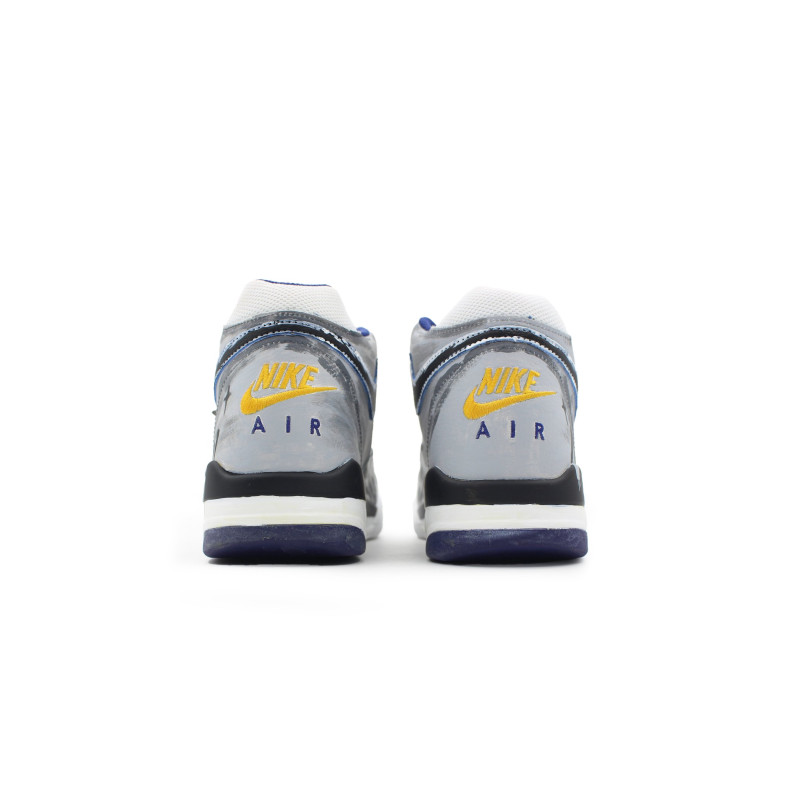 Nike Flight Legacy