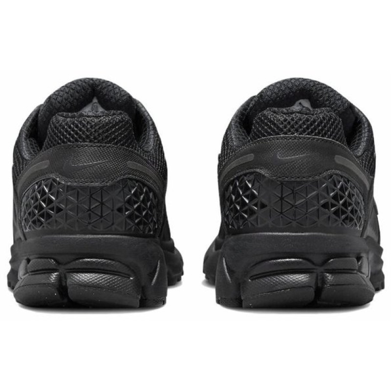 Nike Air Zoom Vomero 5