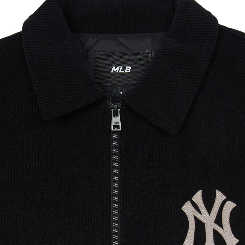 MLB Varsity New York Yankees Woven Shirts