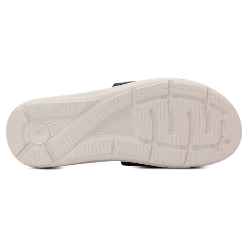 Under Armour Ignite VI