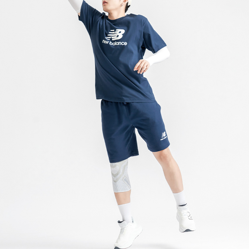 New Balance Logo T