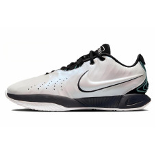 Nike Lebron 21 