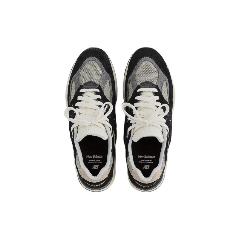 New Balance Teddy MadeNB 990 V2