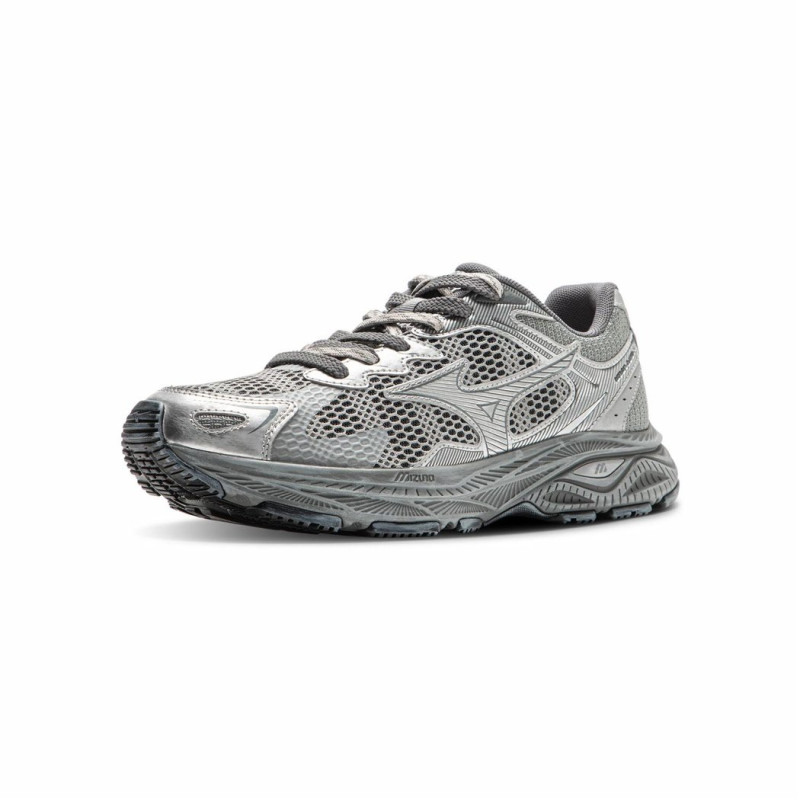 Mizuno Racer S