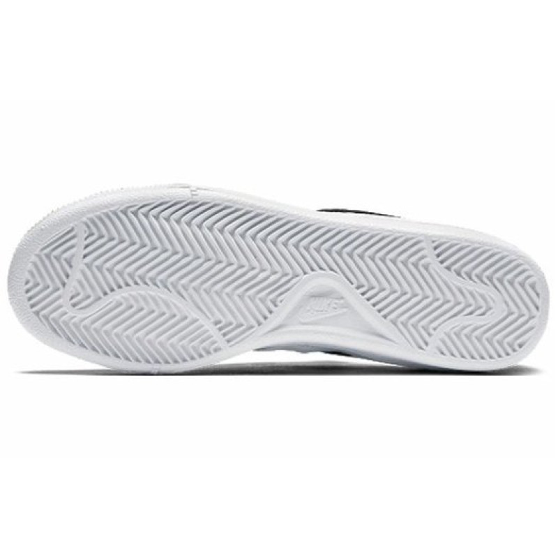 Nike Court Royale