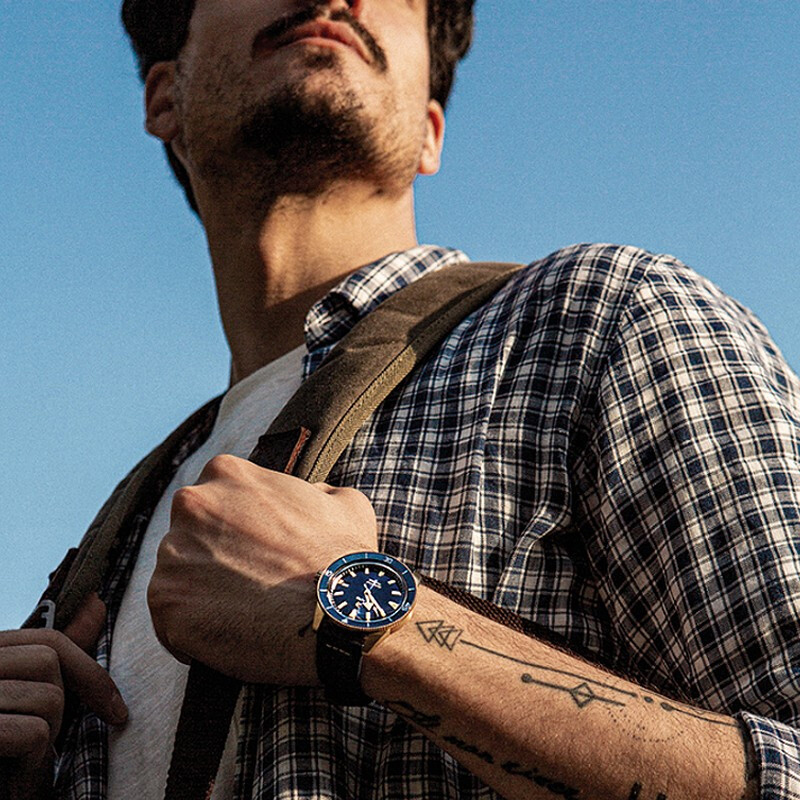 RADO 300 42mm R32504205