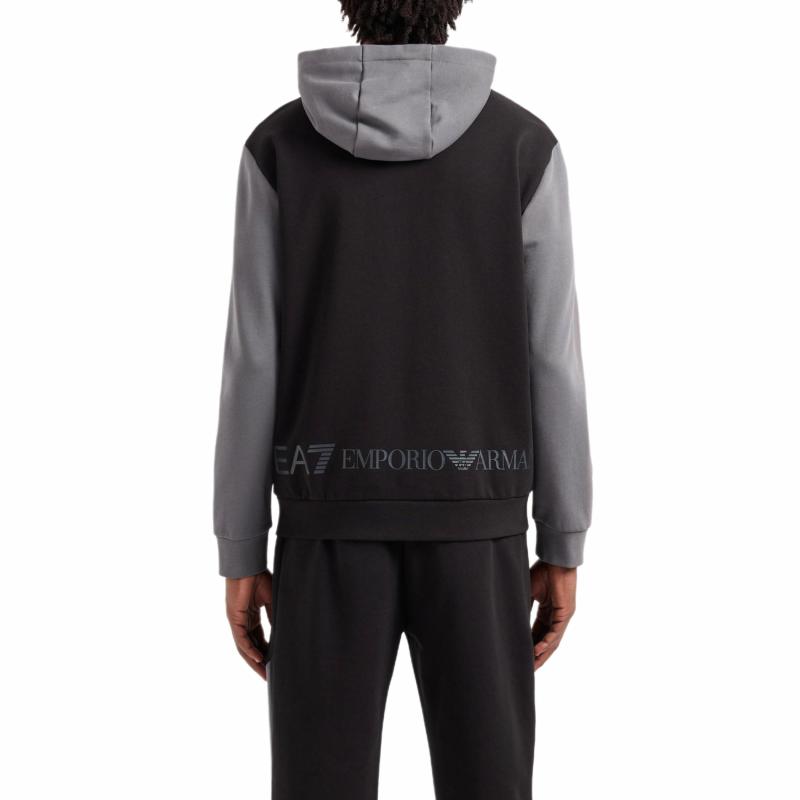 EMPORIO ARMANI EA7 FW24 Logo