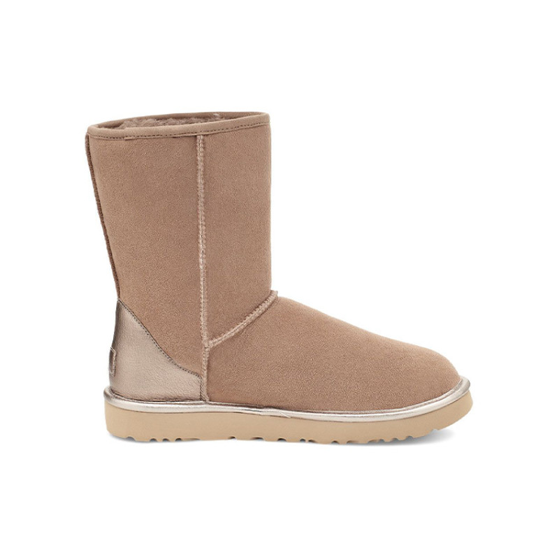 UGG CLASSIC SHORT