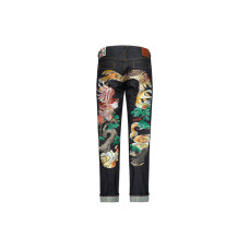 EVISU M