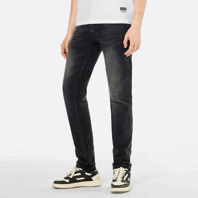EVISU 2025